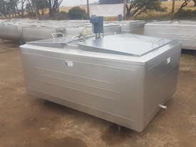 STAINLESS STEEL TANK, MILK VAT 1850 LT - picture0' - Click to enlarge