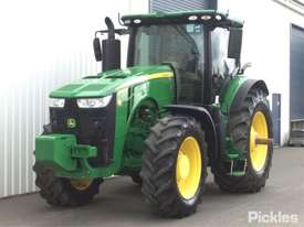 2018 John Deere 8245R - picture2' - Click to enlarge