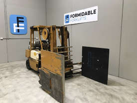 Komatsu FG25 LPG / Petrol Counterbalance Forklift - picture0' - Click to enlarge