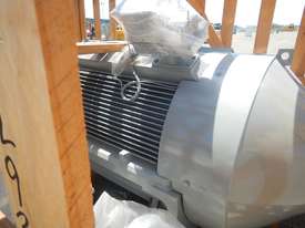 Teco 800Kw, 4 Pole, 415 Volt Electric Motor - picture0' - Click to enlarge