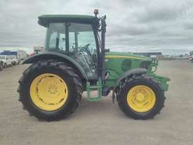John Deere 5720 FWA - picture0' - Click to enlarge