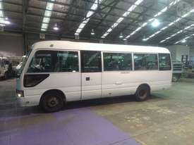 Toyota Coaster HZB50R - picture2' - Click to enlarge