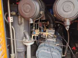 212 cfm diesel air compressor  - picture1' - Click to enlarge