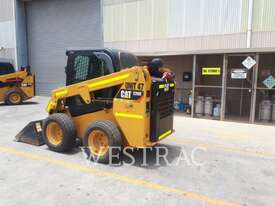 CATERPILLAR 226D Skid Steer Loaders - picture0' - Click to enlarge