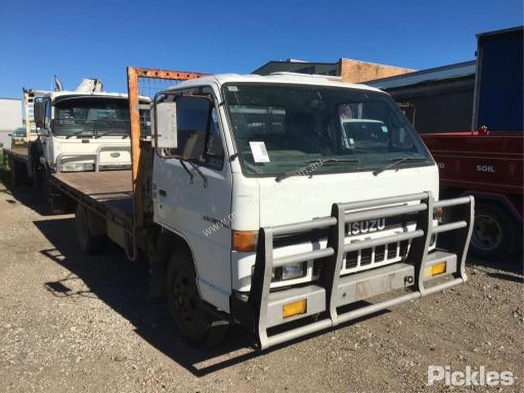 Buy Used Isuzu 1990 Isuzu Npr 300 Lwb Box Trailer In Listed On Machines4u