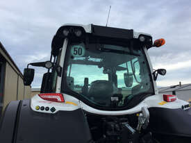 Valtra  N134V FWA/4WD Tractor - picture1' - Click to enlarge