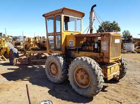 1974 Caterpillar 12E 17K Grader *CONDITIONS APPLY* - picture2' - Click to enlarge