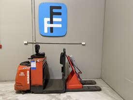 Raymond 8500 Pallet Truck Forklift - picture0' - Click to enlarge