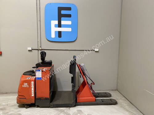 Raymond 8500 Pallet Truck Forklift