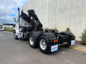 Sterling LT9500 Crane Truck Truck - picture2' - Click to enlarge