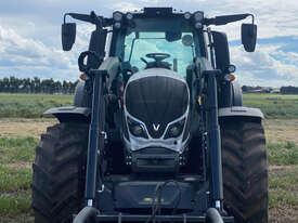 Valtra  N134V FWA/4WD Tractor - picture0' - Click to enlarge