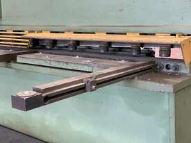 Just In - 2500mm x 6mm Hydraulic Overdriven Guillotine - Power Back Gauge - picture0' - Click to enlarge