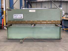 Just In - 2500mm x 6mm Hydraulic Overdriven Guillotine - Power Back Gauge - picture2' - Click to enlarge