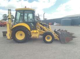 New Holland LB110.B - picture0' - Click to enlarge