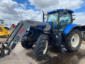 New Holland T7.170  FWA/4WD Tractor - picture0' - Click to enlarge