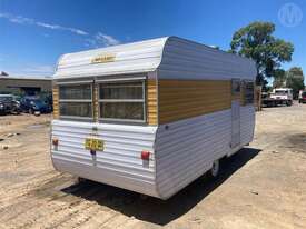 Millard 16ft Caravan - picture2' - Click to enlarge