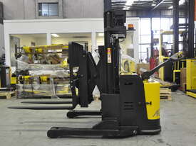 Liftsmart WRT15 Battery Electric Walkie Reach Stacker - picture0' - Click to enlarge