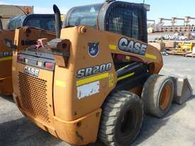 2012 CASE SR200 SKID STEER LOADER - picture1' - Click to enlarge