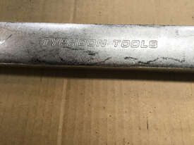 Typhoon Tools 70mm x 710mm Spanner Wrench Ring/Open Ender Combination Pre-Owned - picture1' - Click to enlarge