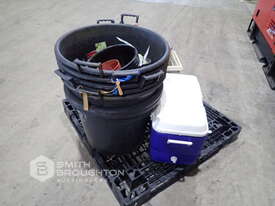 GARDEN POTS, RETIC PUMP & ESKY - picture0' - Click to enlarge