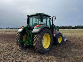John Deere 6230 FWA/4WD Tractor - picture1' - Click to enlarge