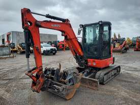 2016 KUBOTA U35 3.6T EXCAVATOR WITH FULL CABIN, HITCH, TILT BUCKET +2 BUCKETS AND RIPPER WITH 1745 H - picture0' - Click to enlarge