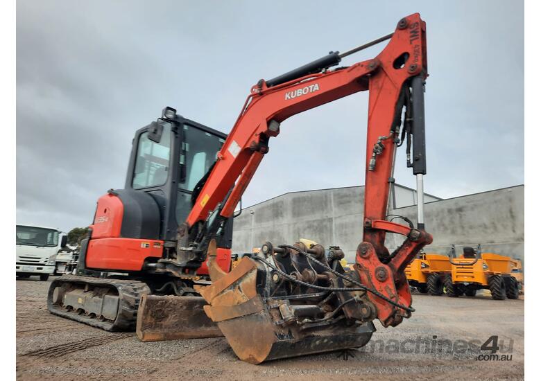 Used 2016 Kubota U354 Excavator in , Listed on Machines4u