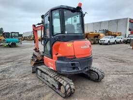 2016 KUBOTA U35 3.6T EXCAVATOR WITH FULL CABIN, HITCH, TILT BUCKET +2 BUCKETS AND RIPPER WITH 1745 H - picture2' - Click to enlarge
