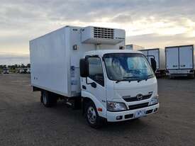 Hino 300 - picture0' - Click to enlarge