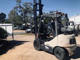 Low Hour Crown Forklift - picture0' - Click to enlarge