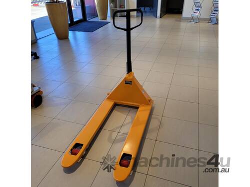 Victory 2500KG Pallet Jack..ONLY 550mm WIDTH LEFT