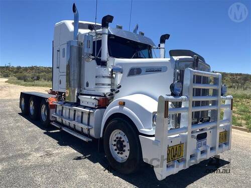 Kenworth T908