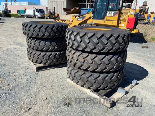 Caterpillar 140M / 12M Grader Tyres on rims