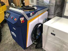 HSG FMW Handheld Laser Welding Machine 1500w - picture0' - Click to enlarge