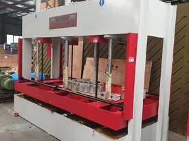 USED AS NEW RHINO 80T COLD PRESS 3250X1500MM PLATEN *NOW AVAIL* - picture0' - Click to enlarge