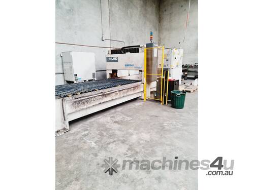 LVD Laser cutting machine