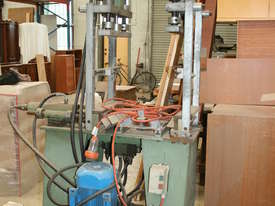 hydraulic chair press - picture1' - Click to enlarge