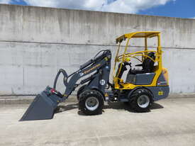 Eurotrac Mini Loader  - picture0' - Click to enlarge