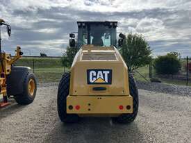 2021 Caterpillar CS66B Roller  - picture2' - Click to enlarge