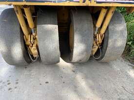 2006 CAT PS300C Multi Tire Roller - picture1' - Click to enlarge