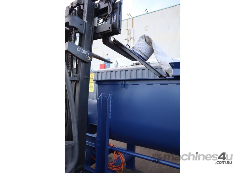 Used industrial ribbon mixer Large Industrial Ribbon Mixer 1200L