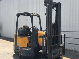 2.0T Battery Electric Narrow Aisle Forklift - picture0' - Click to enlarge