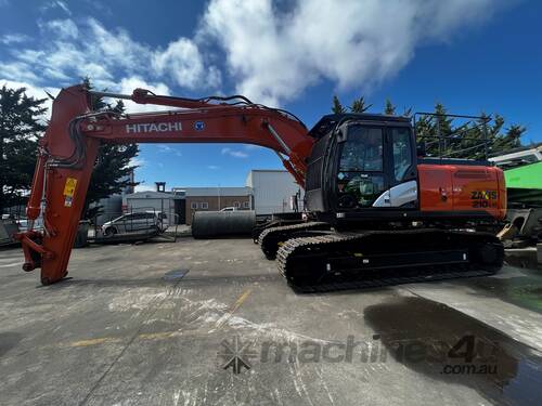 21T Hitachi Excavator 