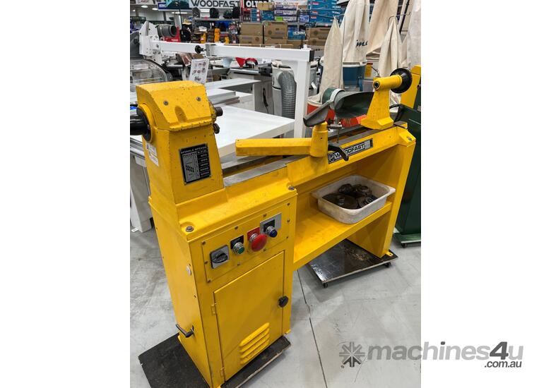 caption *Pre-Loved* Woodworking Lathe 415V MC908 by Woodfast