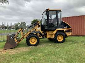 Caterpillar 902 Wheel Loader - picture0' - Click to enlarge