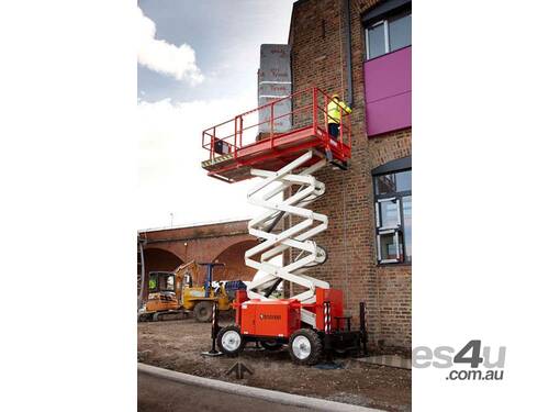 SCISSOR LIFT - DIESEL - ROUGH TERRAIN - 33FT - Hire