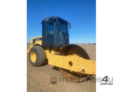 CAT 563 Compactor Immaculate Condition