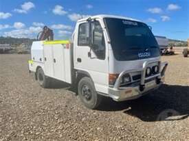 Isuzu NPR 200 - picture0' - Click to enlarge