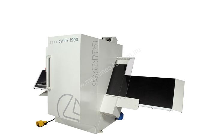 caption SCM Cyflex F900