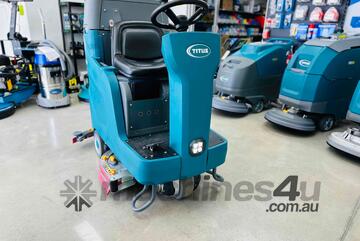 Ride on Floor Scrubber PD100 700mm
